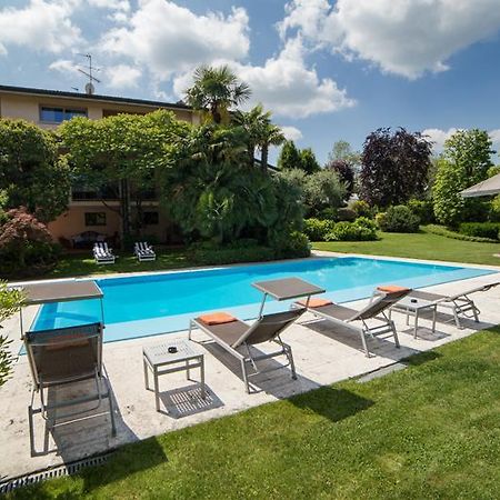 B&B Villa Adriano Ντεζεντσάνο ντελ Γκάρντα Εξωτερικό φωτογραφία